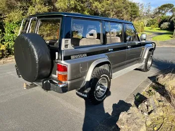 Nissan Safari 1990 photo 3
