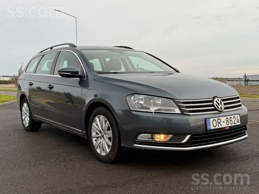Volkswagen Passat 2012 photo 2