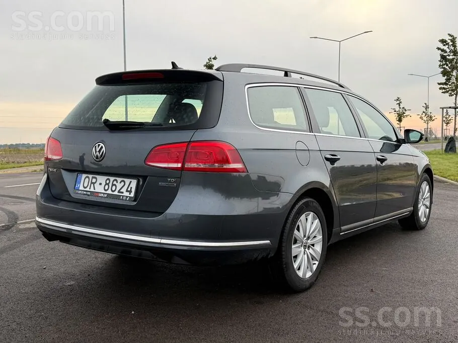 Volkswagen Passat 2012 photo 3