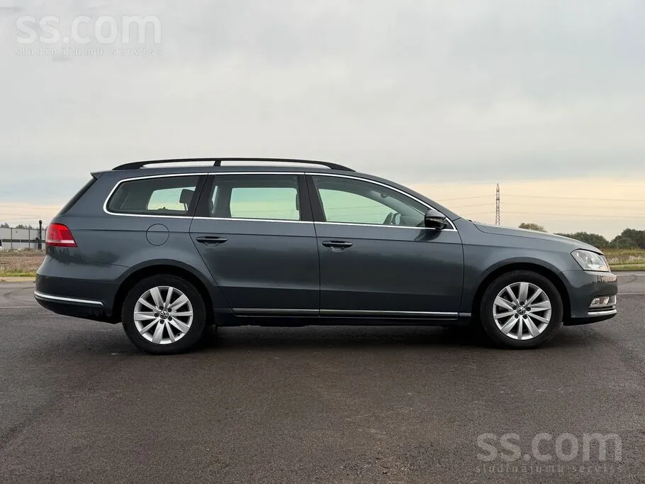 Volkswagen Passat 2012 photo 5