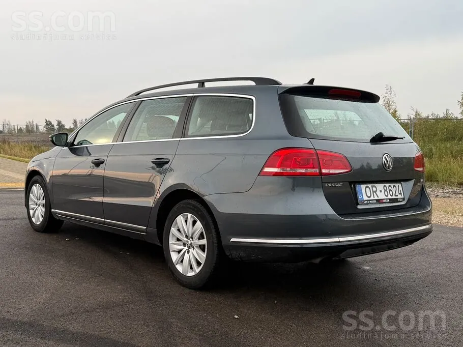 Volkswagen Passat 2012 photo 4