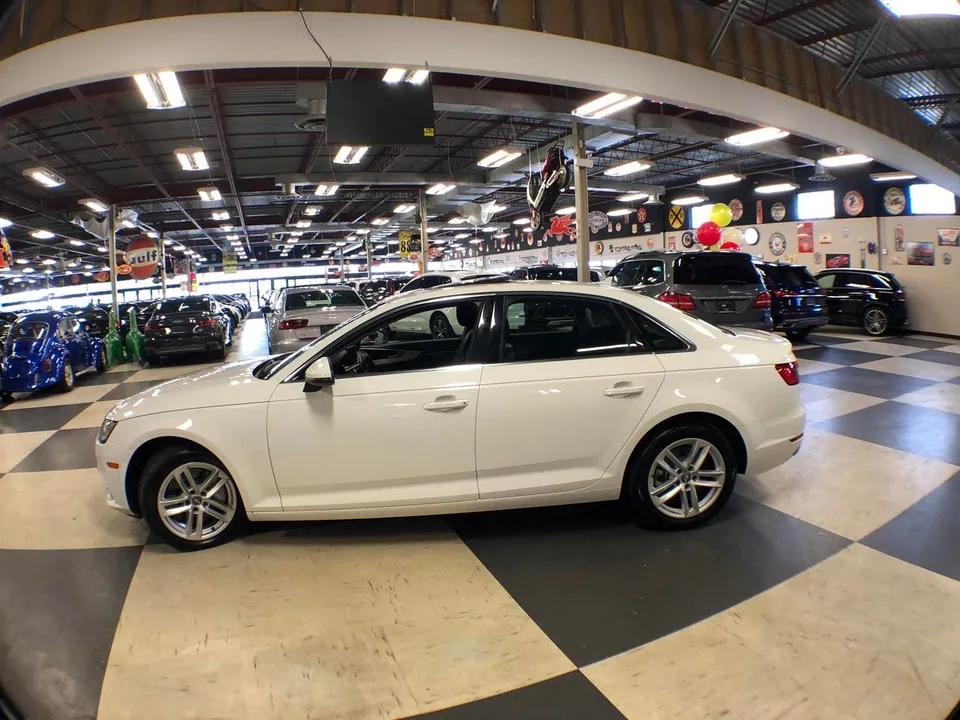 Audi A4 2017 photo 4