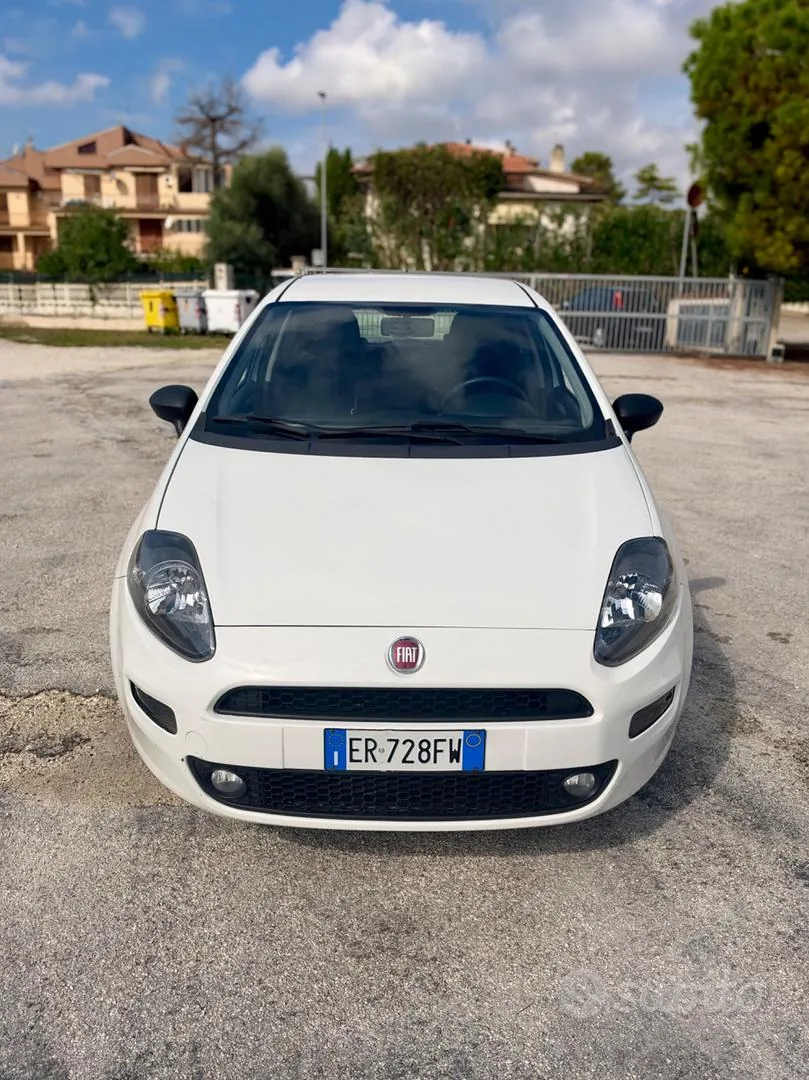 Fiat Punto 2014 photo 2