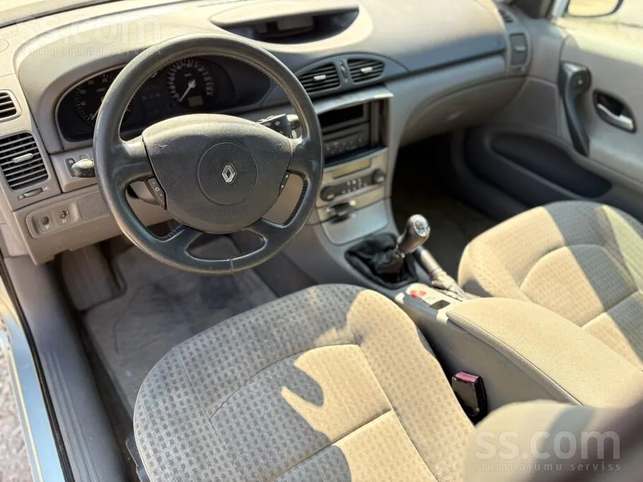 Renault Laguna 2004 photo 4