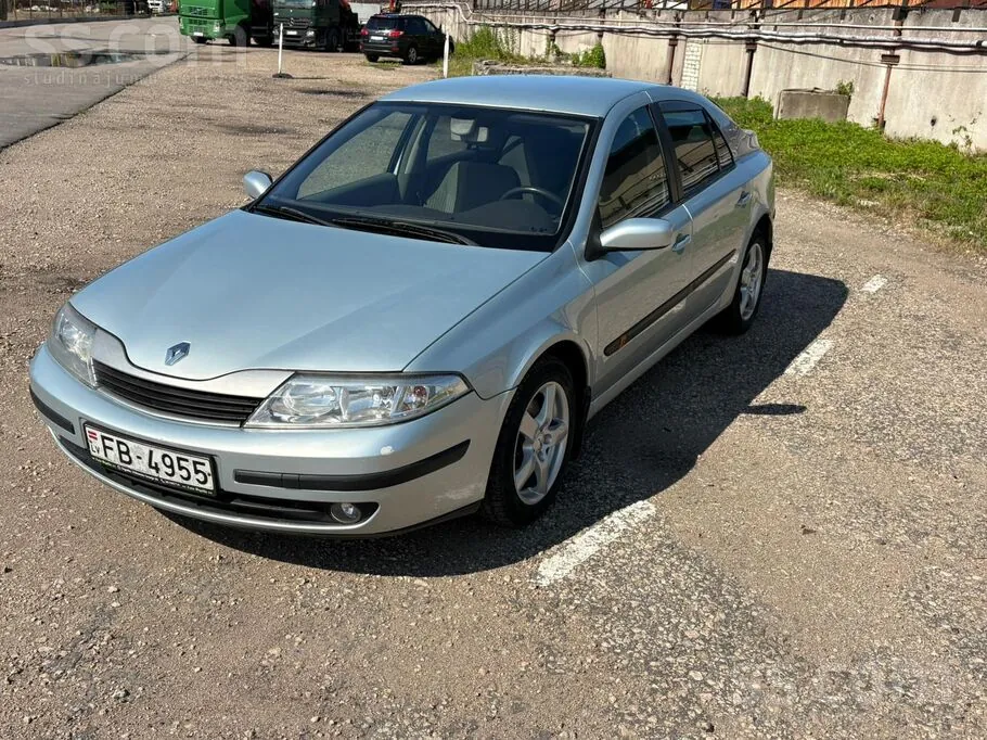 Renault Laguna 2004 photo 2