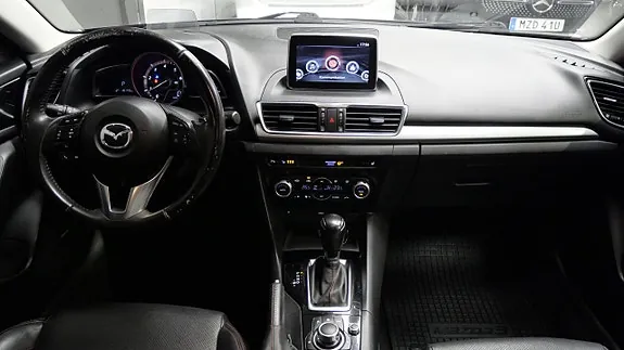 Mazda 3 2015 photo 2