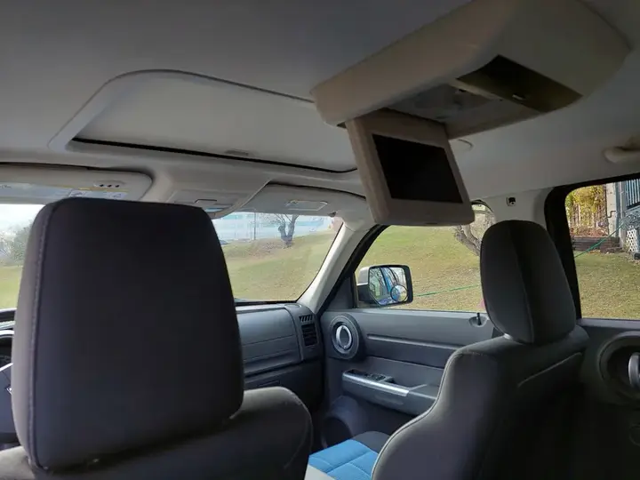 Dodge Nitro 2008 photo 5