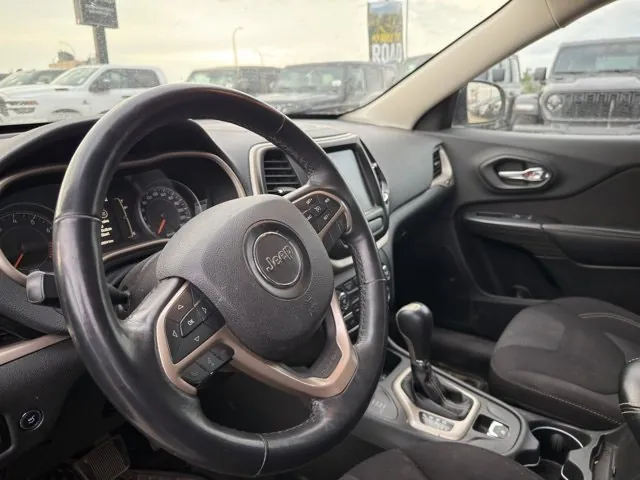 Jeep Cherokee 2015 photo 4