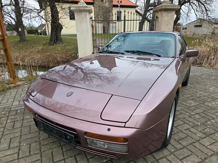 Porsche 944 Turbo