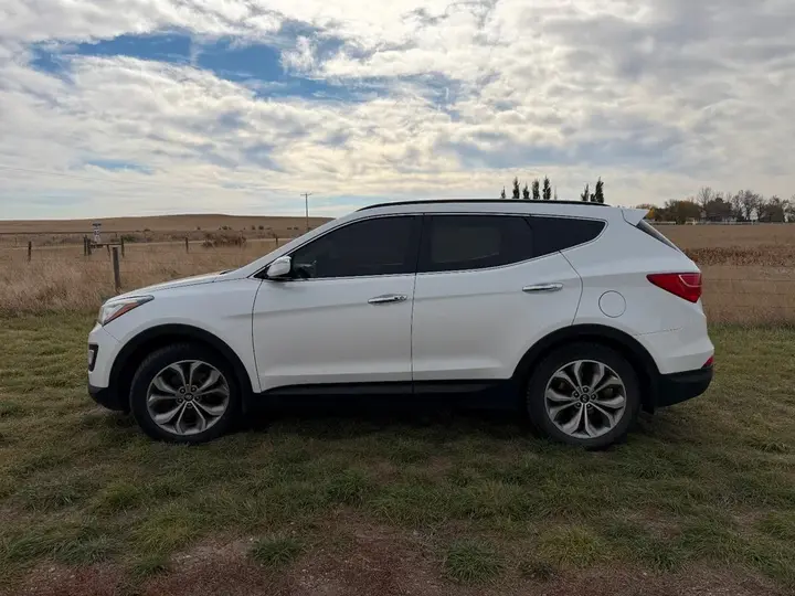 Hyundai Santa Fe 2016 photo 2