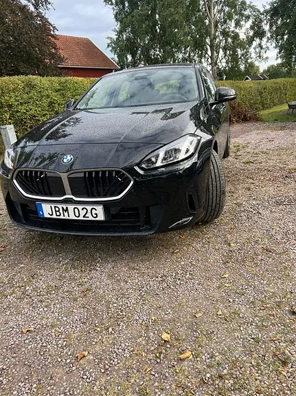 BMW 120 2026 photo 2
