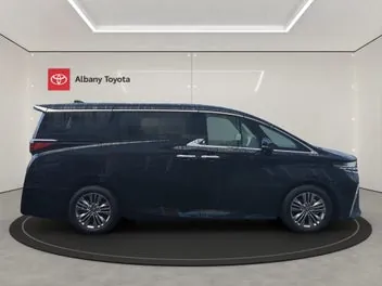 Toyota Alphard 2026 photo 3