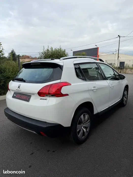 Peugeot 2008 2008 photo 4