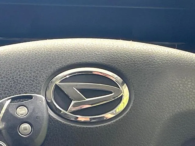 Daihatsu Miraiyese X Sa 2013 photo 3