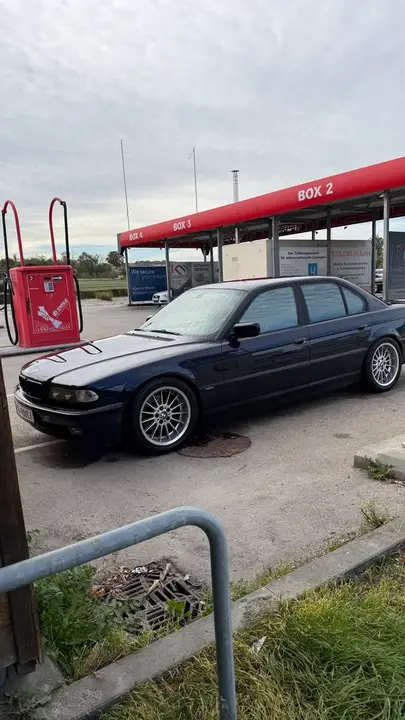 BMW 7 Series 2001 photo 2