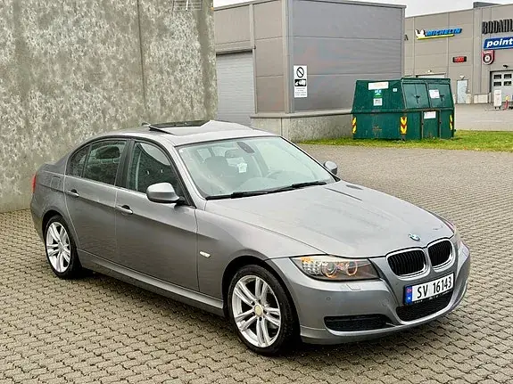 BMW 316D 2010 photo 2