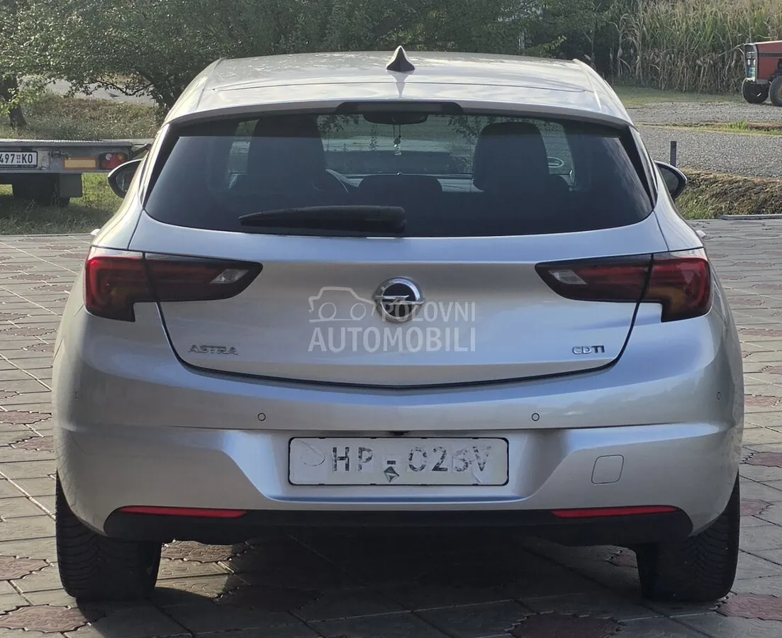 Opel Astra K 2015 photo 4