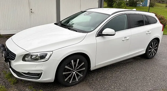 Volvo V60 2018 photo 2