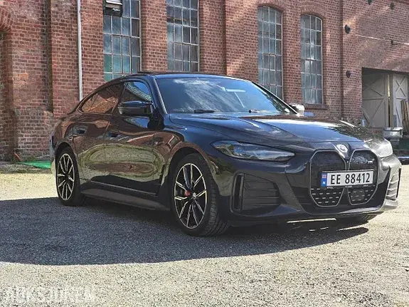 BMW I4 2023 photo 3