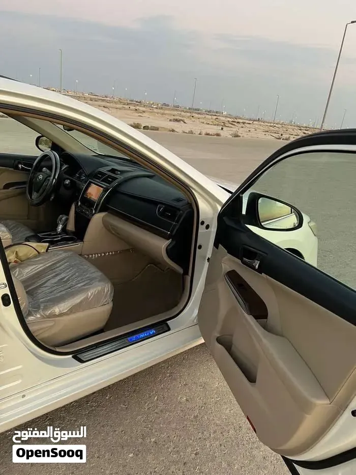 Toyota Camry 2014 photo 2