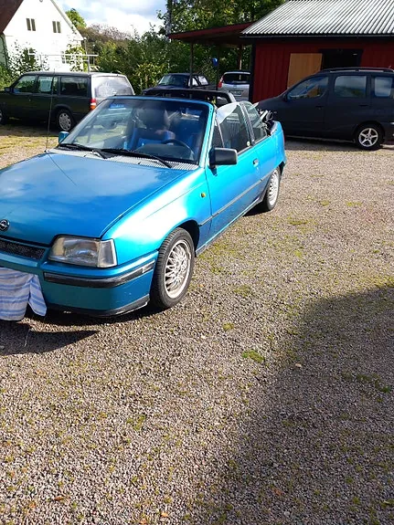 Opel Kadett 1992 photo 2