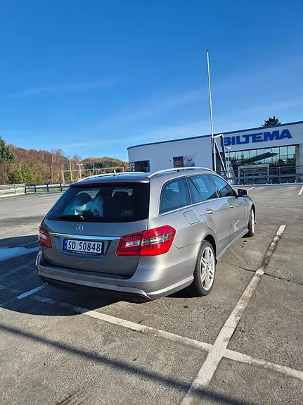 Mercedes-Benz E200 D 2010 photo 3