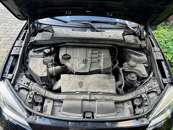 BMW X1 2012 photo 2