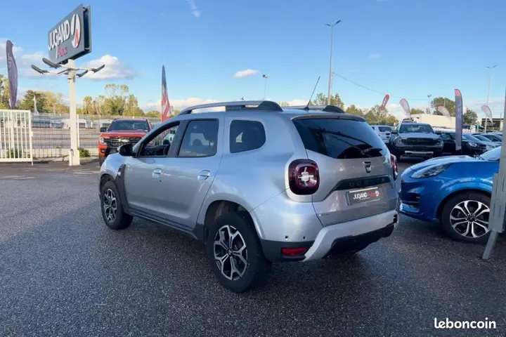 Dacia Duster 2021 photo 2