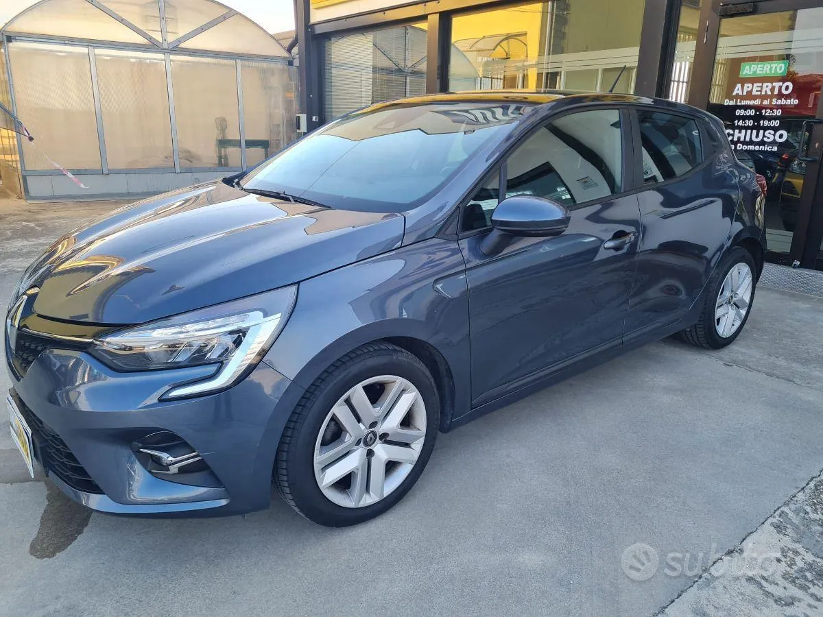 Renault Clio 2022 photo 3