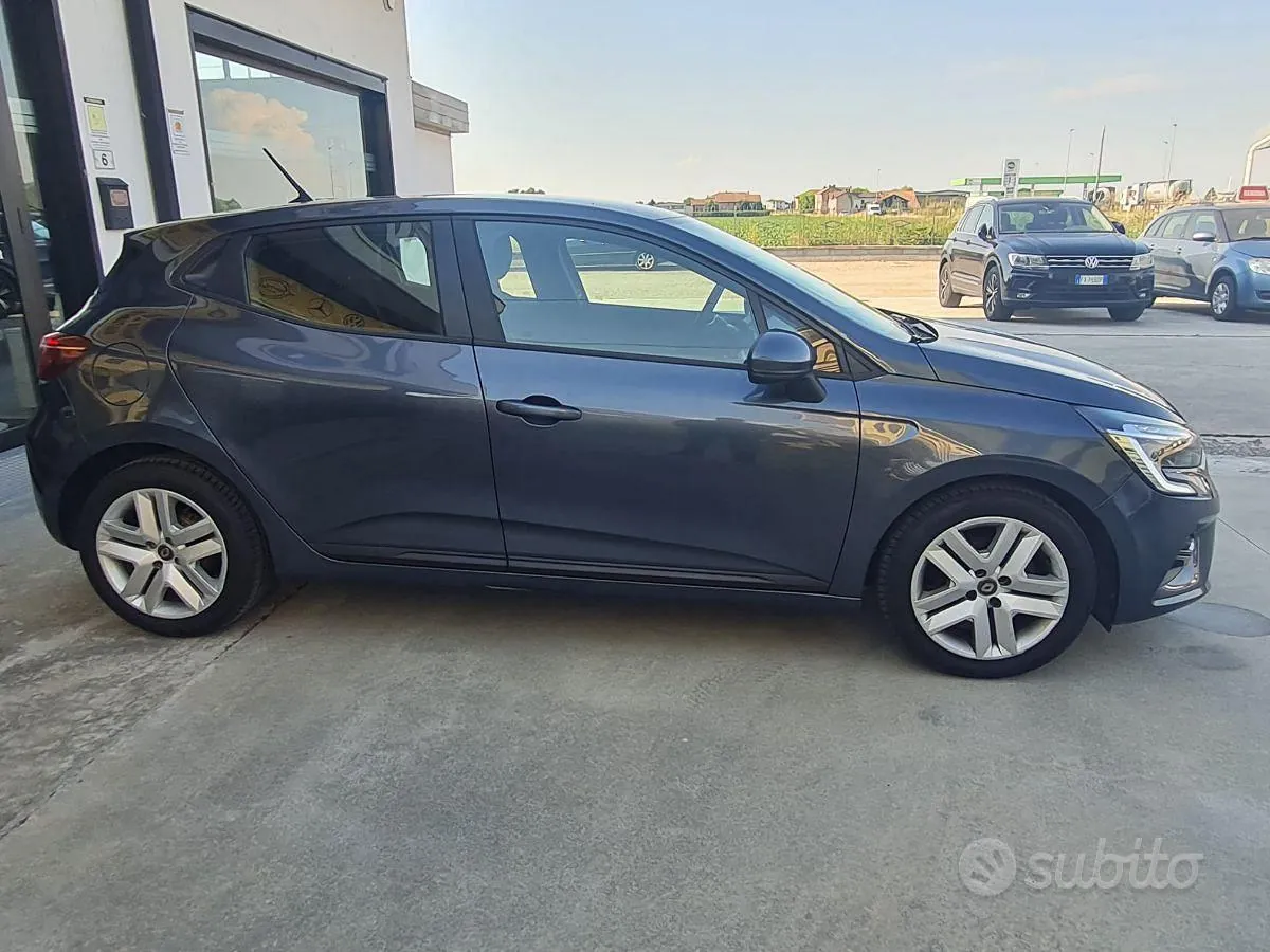 Renault Clio 2022 photo 5