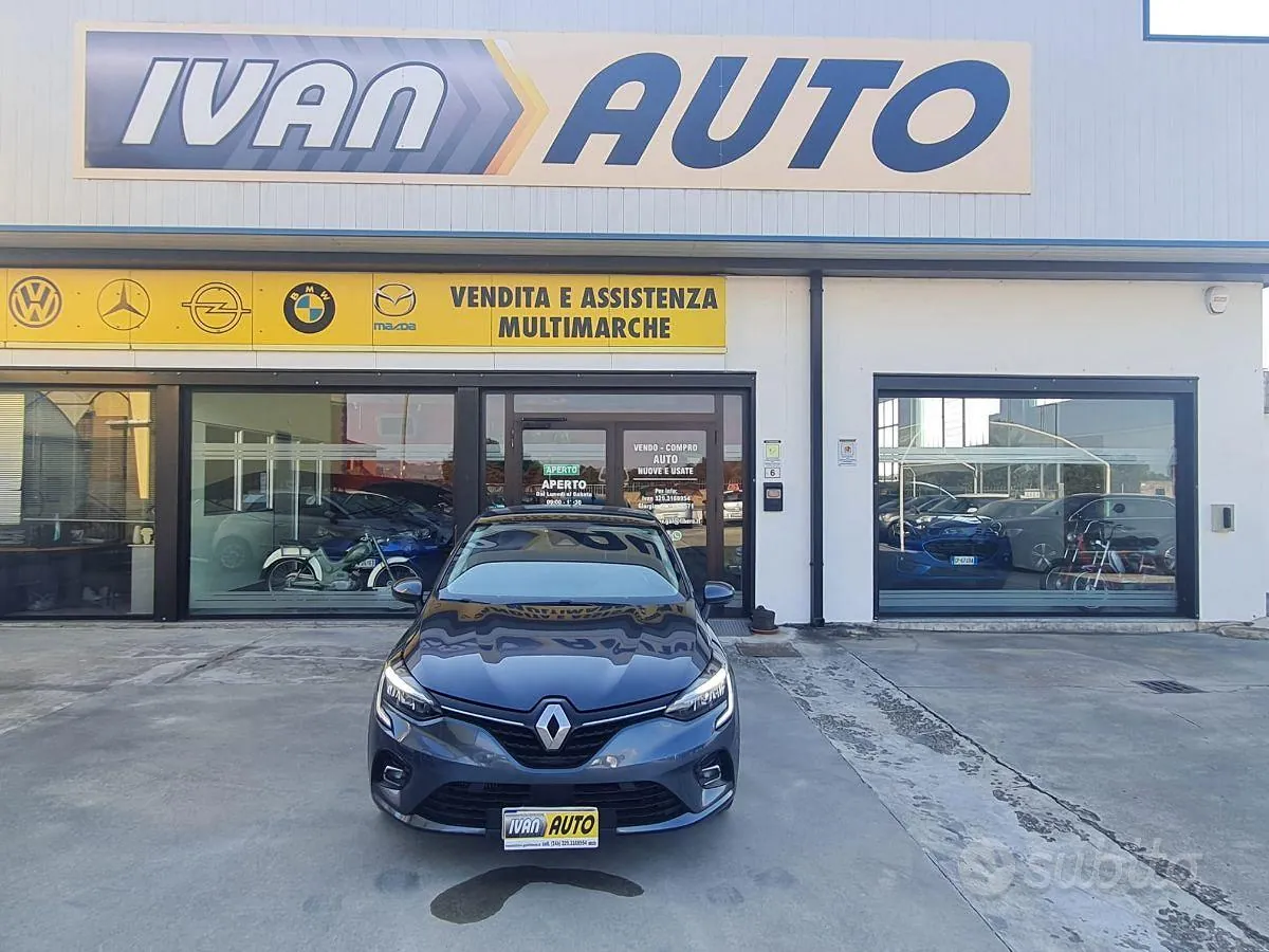 Renault Clio 2022 photo 2