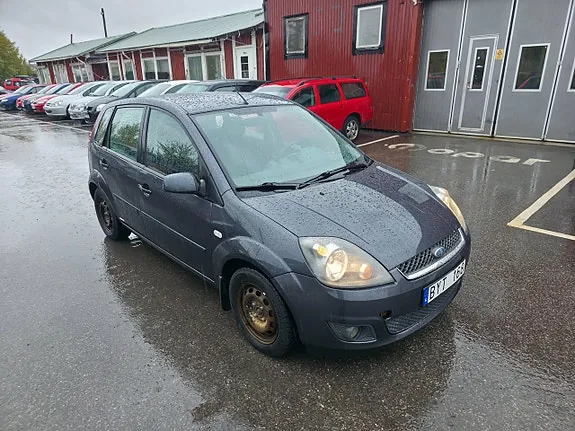 Ford Fiesta 2007 photo 2