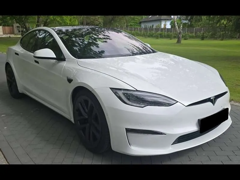 Tesla Model S 2023 photo 2