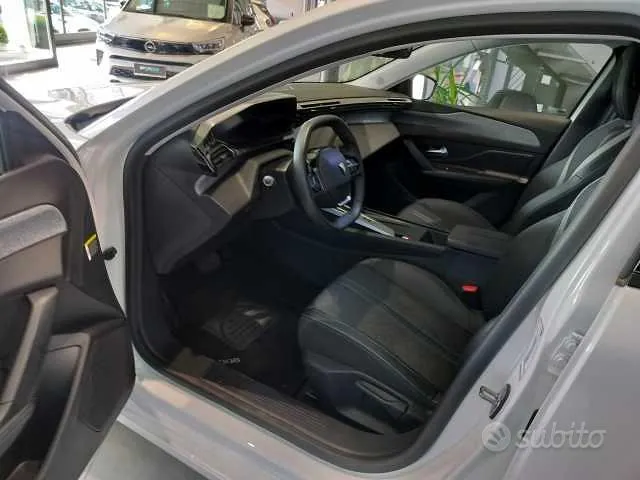 Peugeot 308 2023 photo 5