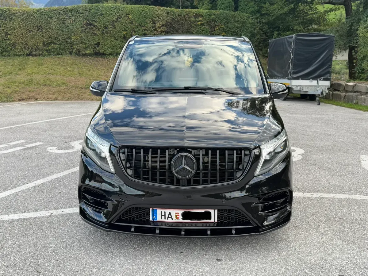 Mercedes-Benz V-Class 2015 photo 2