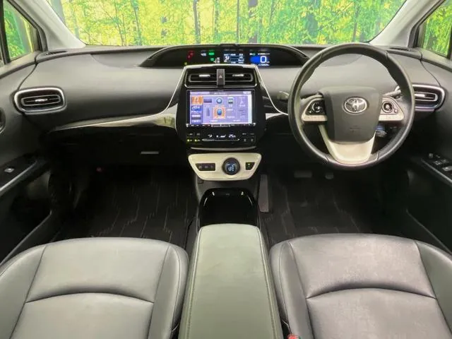 Toyota Prius 2016 photo 2