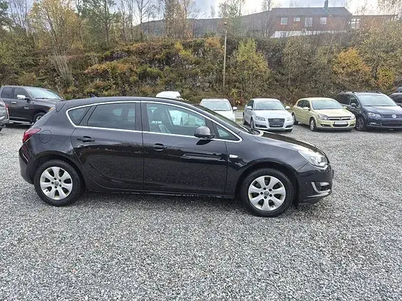 Opel Astra 2015 photo 4