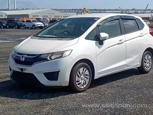 Honda Fit 2016 photo 2
