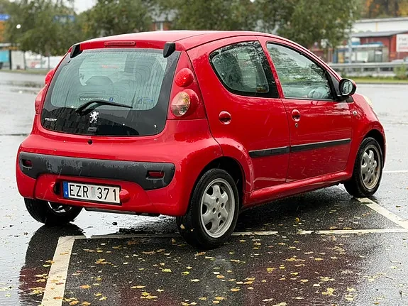 Peugeot 107 2007 photo 4