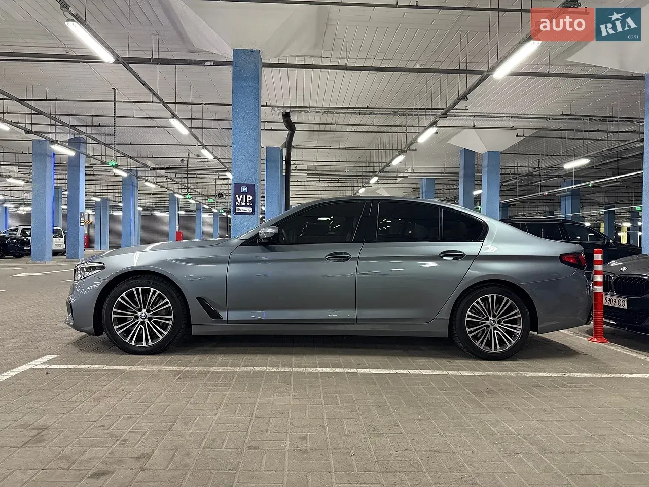 BMW 5 Series 2018 photo 4