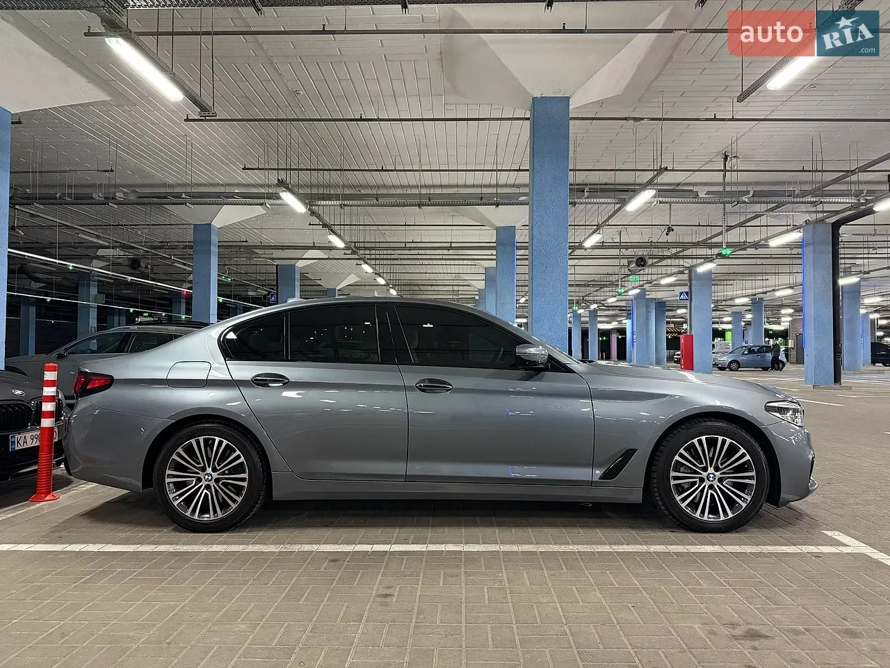 BMW 5 Series 2018 photo 5