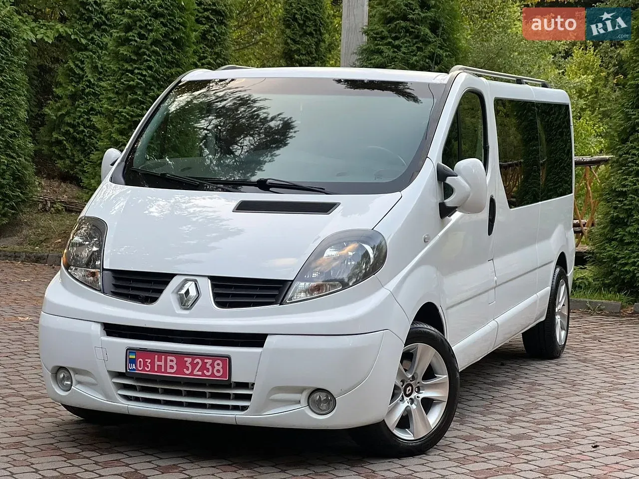 Renault Trafic 2014 photo 4