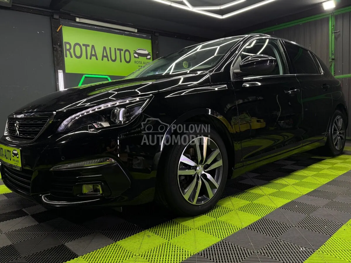 Peugeot 308 2020 photo 2