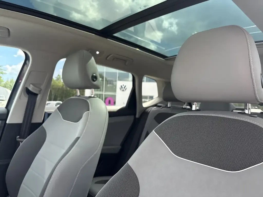 Volkswagen Taos 2024 photo 3