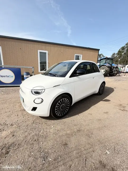 Fiat 500E