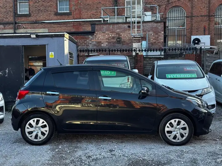 Toyota Yaris 2016 photo 3