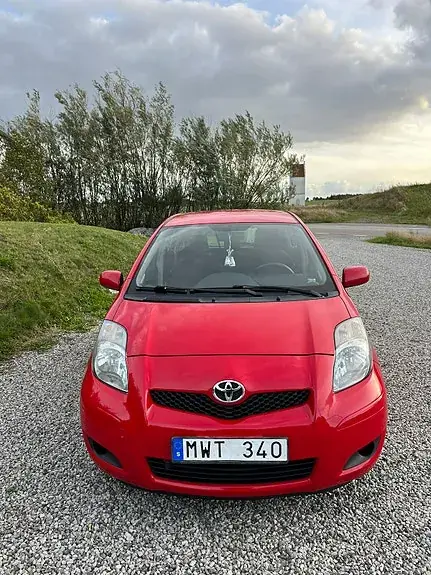 Toyota Yaris 2010 photo 3