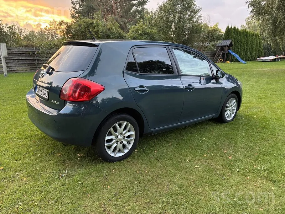 Toyota Auris 2008 photo 4