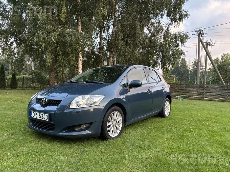 Toyota Auris 2008 photo 2
