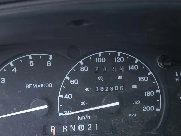 Ford Explorer 1998 photo 2